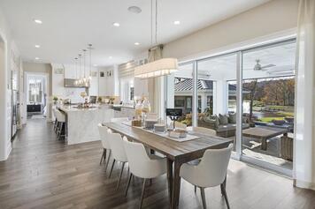 Online design Traditional Dining Room by Alexa H. thumbnail