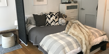 Online design Contemporary Bedroom by Karin L. thumbnail