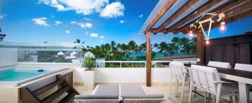 Online design Transitional Patio by Taize M. thumbnail