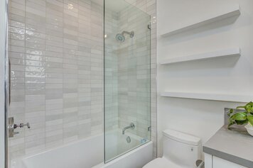 Online design Contemporary Bathroom by Kristin G. thumbnail