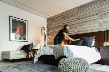 Online design Contemporary Bedroom by Arlen A. thumbnail