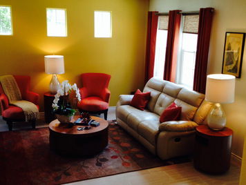 Online design Contemporary Living Room by Ellen B. thumbnail