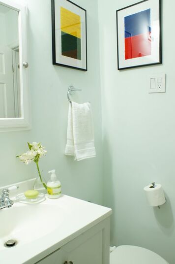Online design Contemporary Bathroom by Renata G. thumbnail