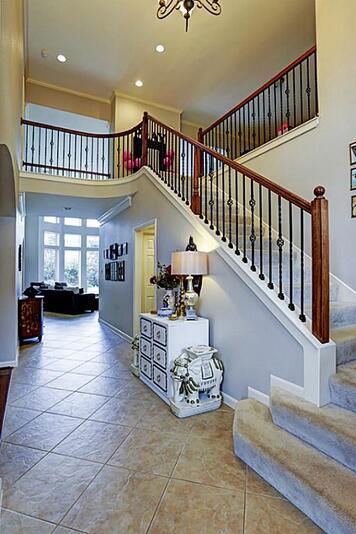 Online design Eclectic Hallway/Entry by Jessica C. thumbnail