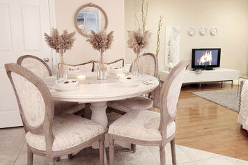 Online design by Suzan M. thumbnail