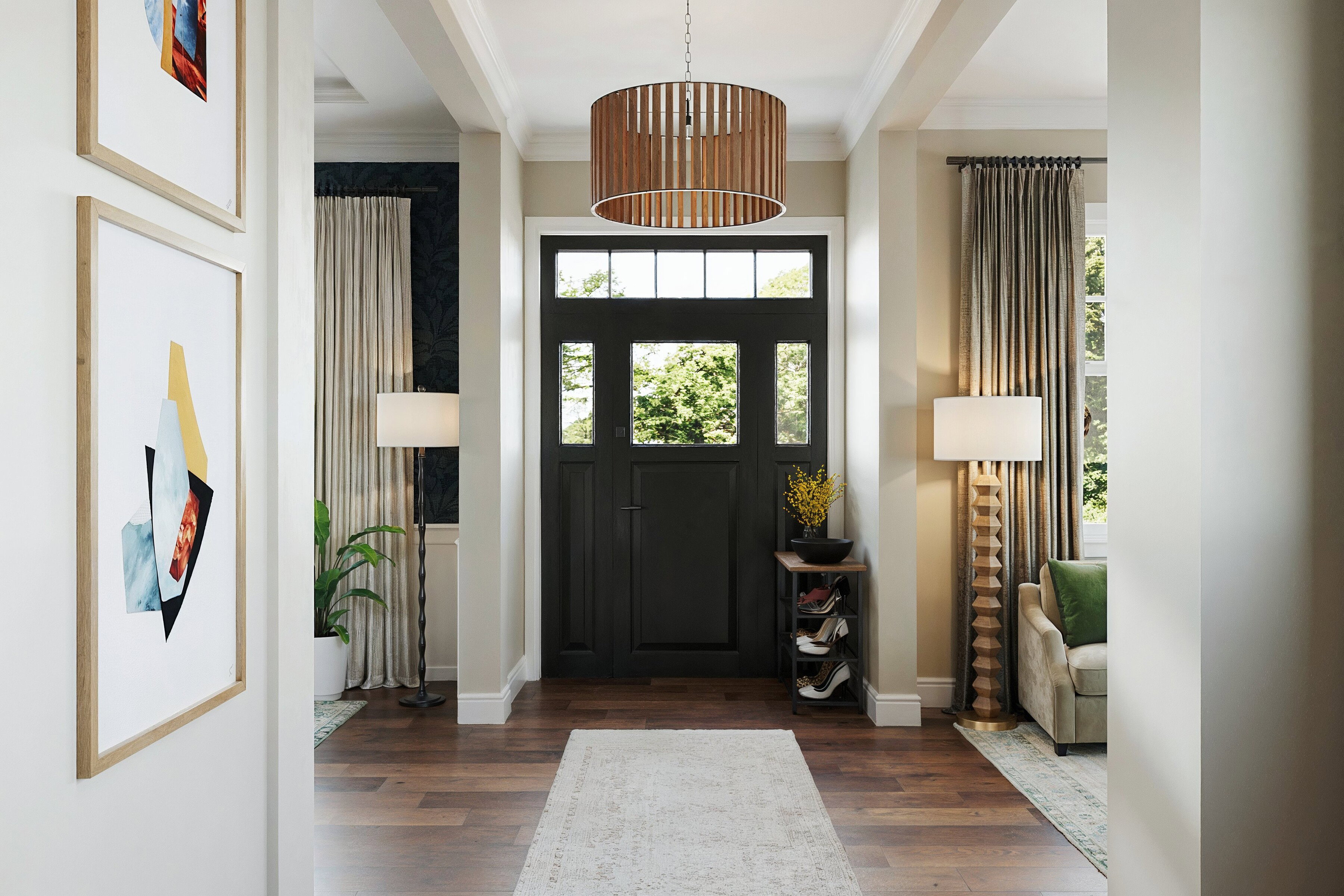 Renderizado de Renovación de Casa Familiar Transicional Elegante
