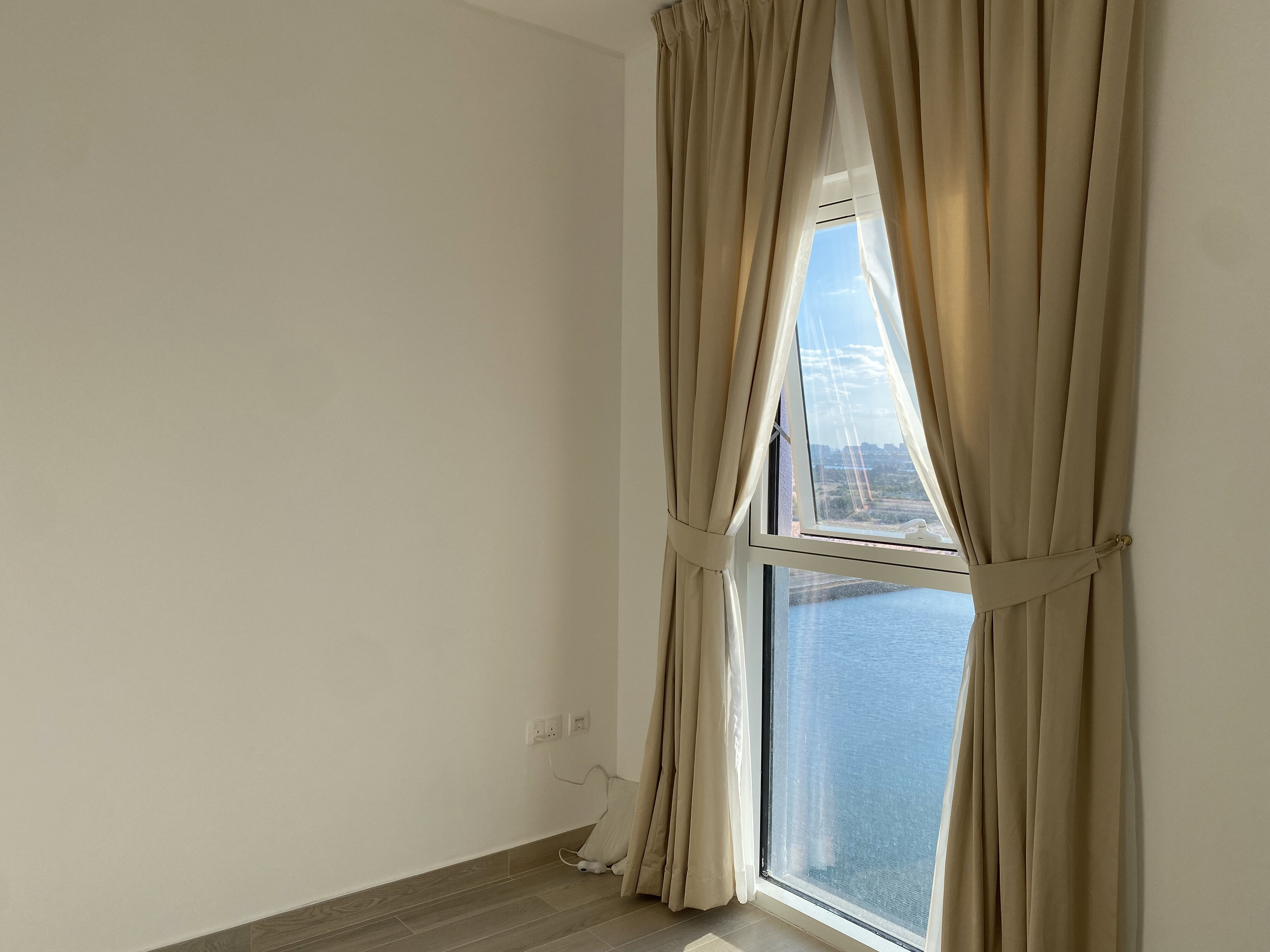Bedroom Design interior design help