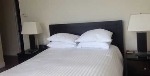Sleek-Warm-Apartment-Before-Photo