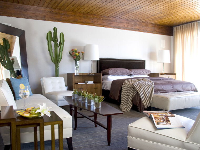 Online design Contemporary Bedroom by Lori D. thumbnail
