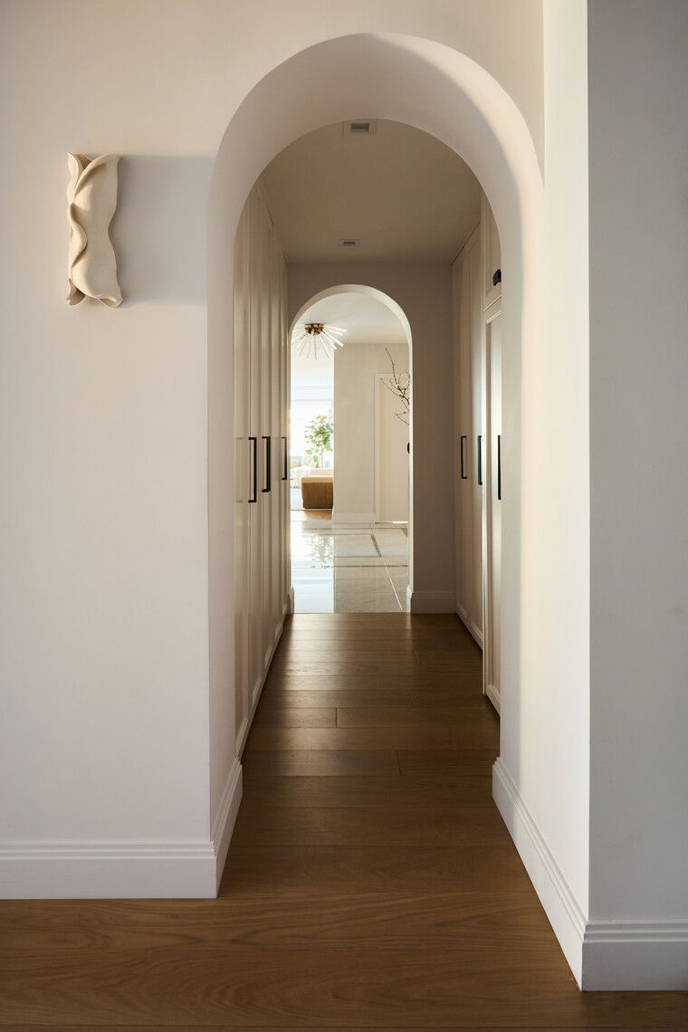 Online design Modern Hallway/Entry by Devanshi S. thumbnail