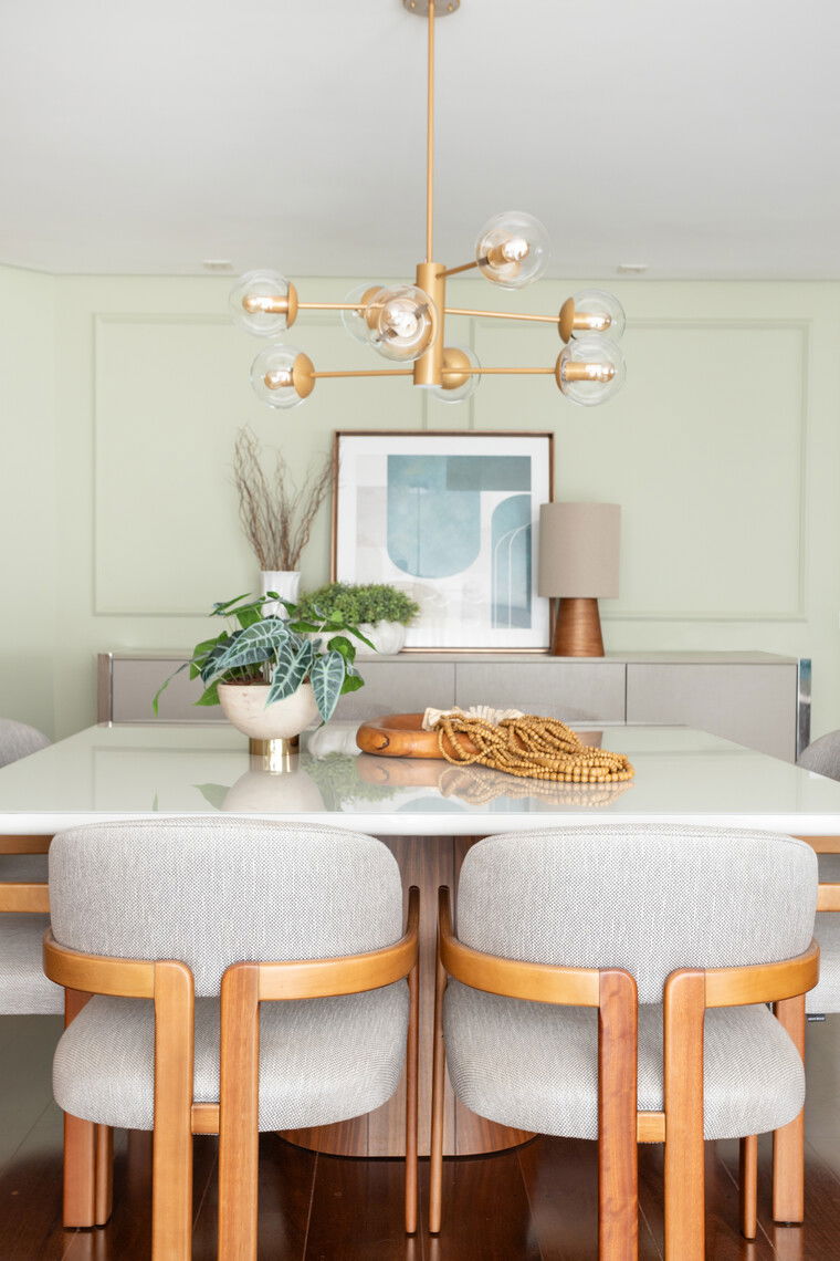 Online design Contemporary Combined Living/Dining by Barbara C. thumbnail