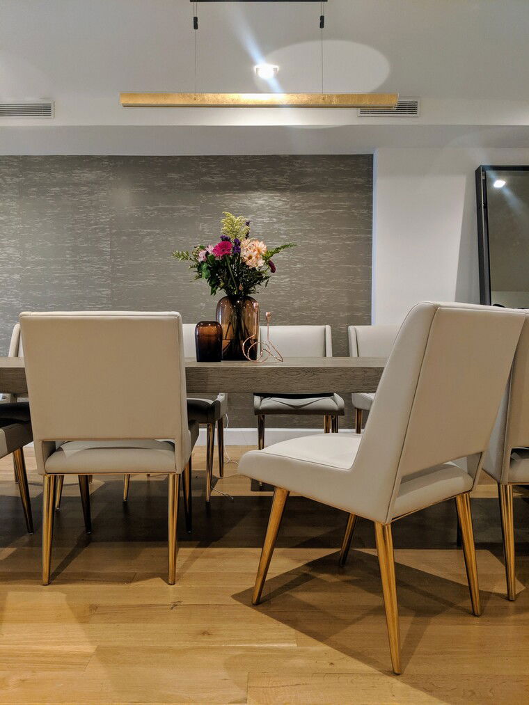 Online design Contemporary Dining Room by Joyce H. thumbnail