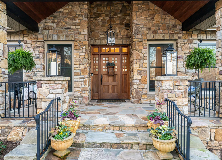 Online design Traditional Patio by Laura K. thumbnail