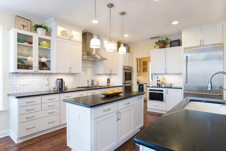 Online design Eclectic Kitchen by Jamie M. thumbnail