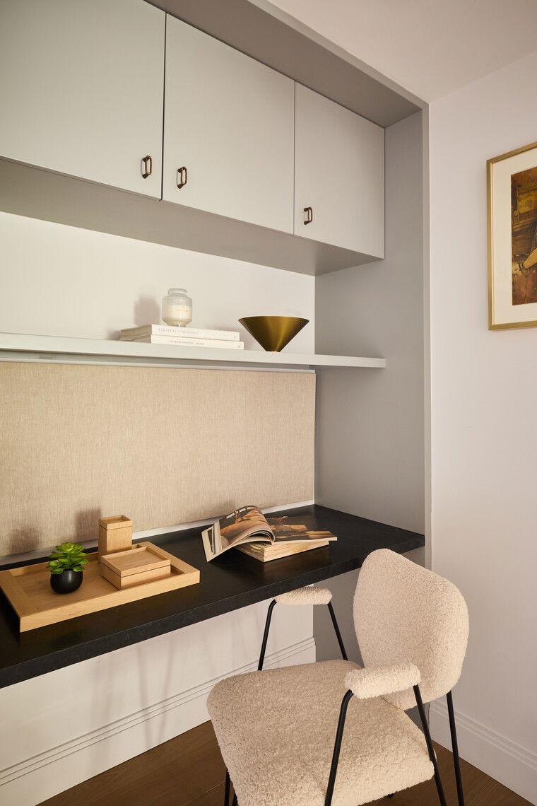 Online design Modern Home Office by Devanshi S. thumbnail