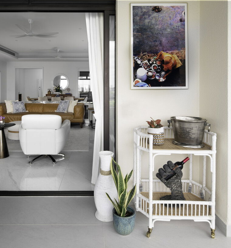Online design Contemporary Living Room by Nazli U. thumbnail