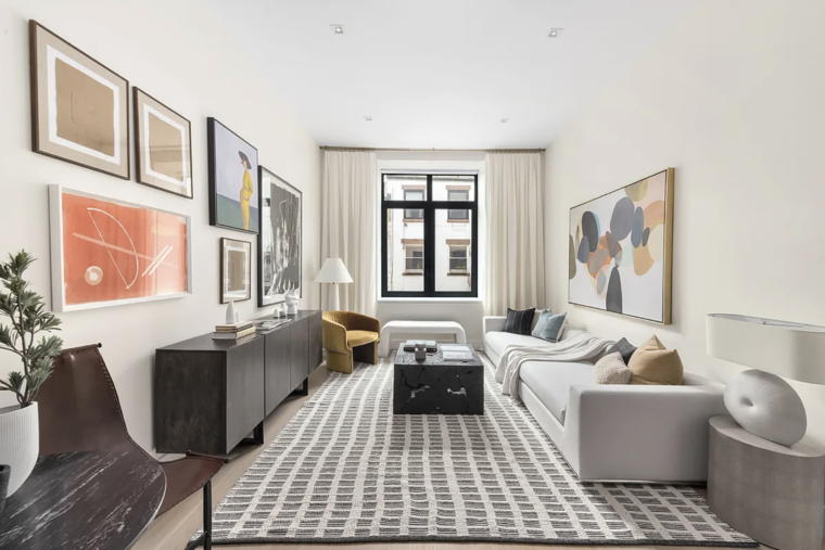 Online design Eclectic Living Room by Leanna S. thumbnail