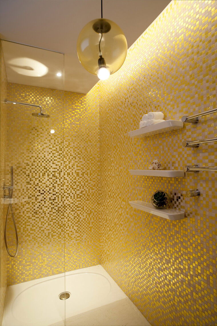 Online design Contemporary Bathroom by Sergio M. thumbnail