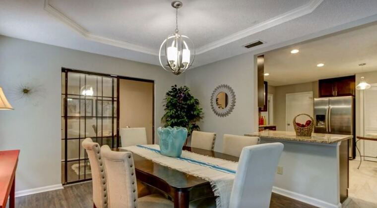 Online design Transitional Dining Room by Tammy M. thumbnail