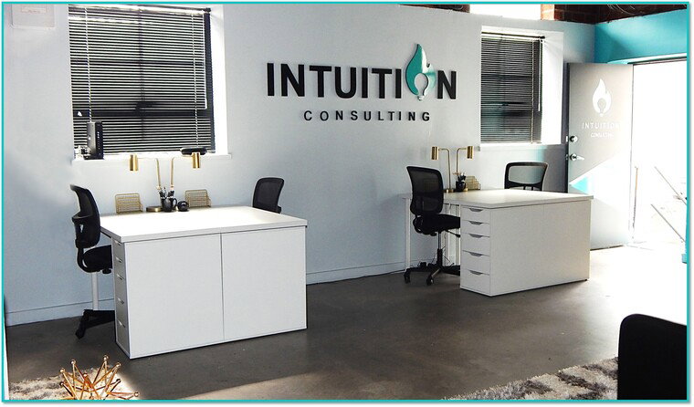 Online design Eclectic Business by Dale C. thumbnail