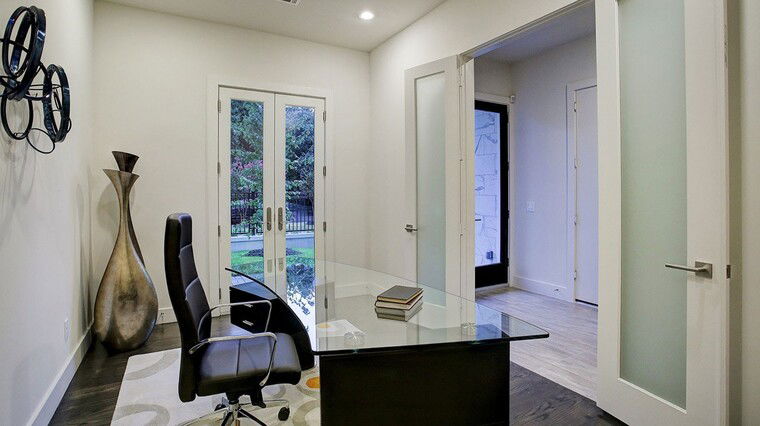 Online design Modern Home Office by Eda B. thumbnail