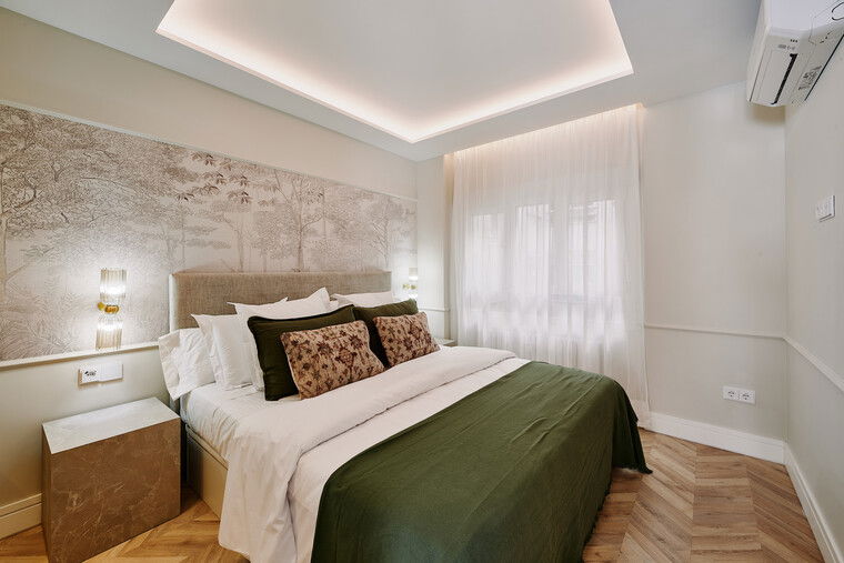Online design Contemporary Bedroom by Julieta P. thumbnail