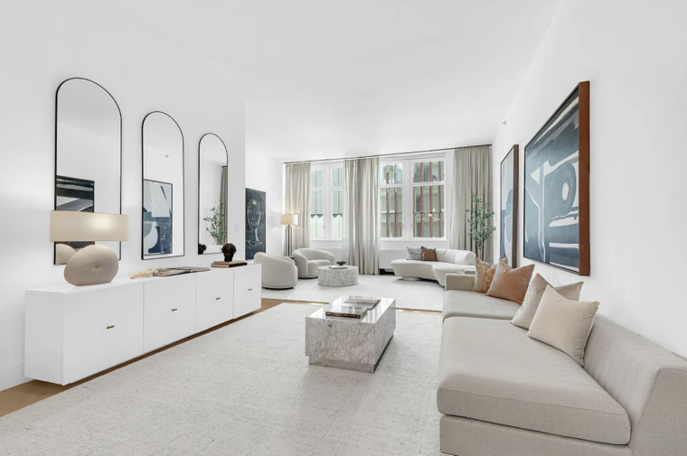 Online design Contemporary Living Room by Leanna S. thumbnail
