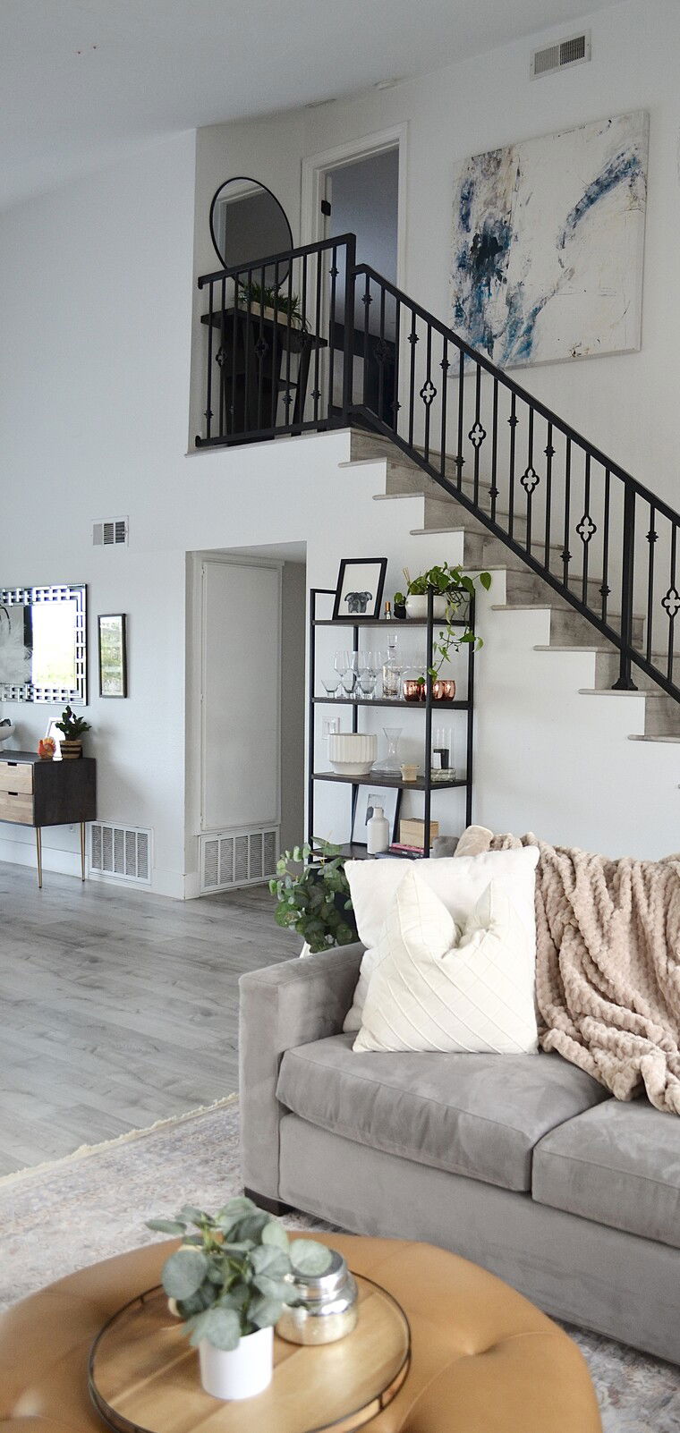 Online design Transitional Living Room by Sarah A. thumbnail