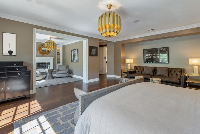 Online design Contemporary Bedroom by Lori D. thumbnail