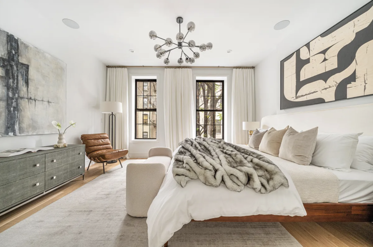 Online design Modern Bedroom by Leanna S. thumbnail