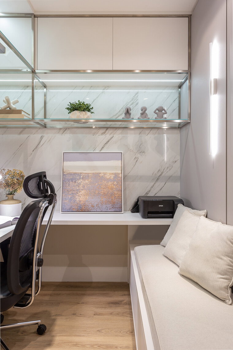 Online design Contemporary Home Office by Jessica D. thumbnail