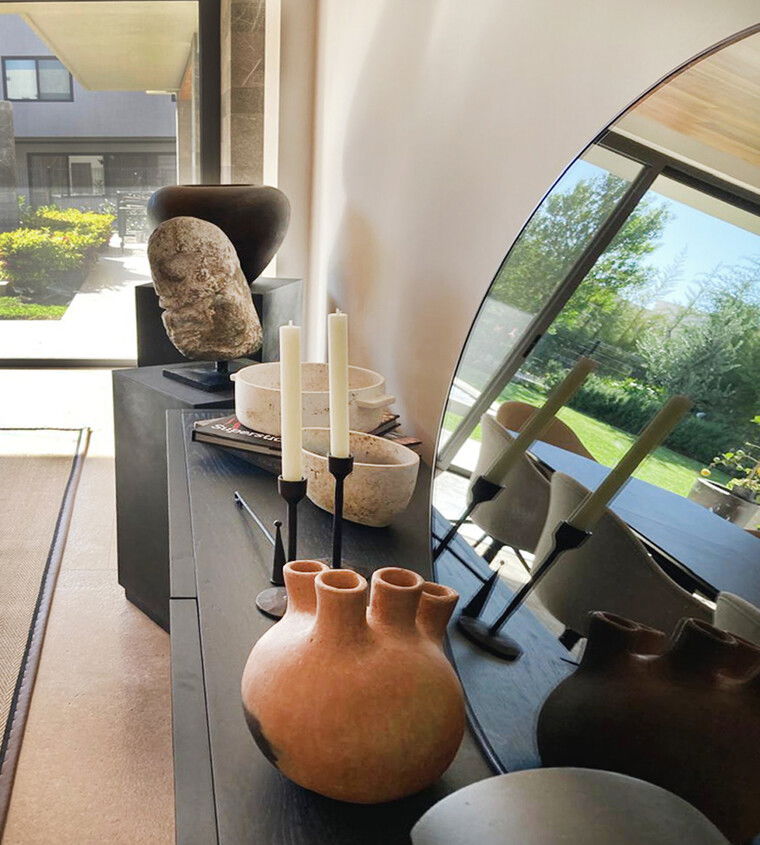 Online design Contemporary Dining Room by Sofia V. thumbnail
