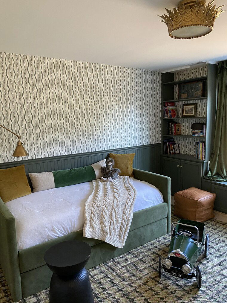 Online design Traditional Kids Room by Valerie D. thumbnail