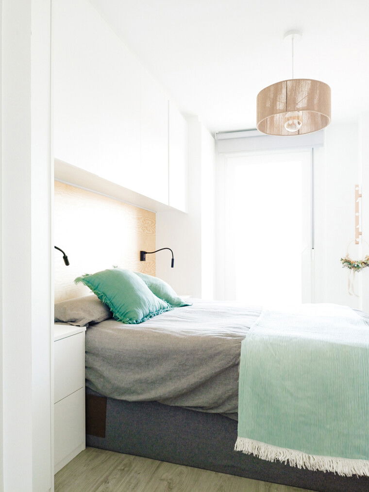 Online design Contemporary Bedroom by Ana V. thumbnail