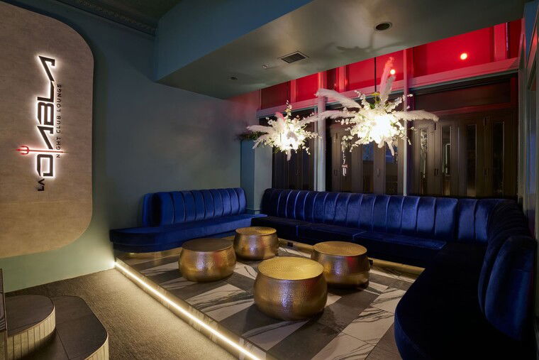 Online design Contemporary Business: 1 Space by Yumilka S. thumbnail