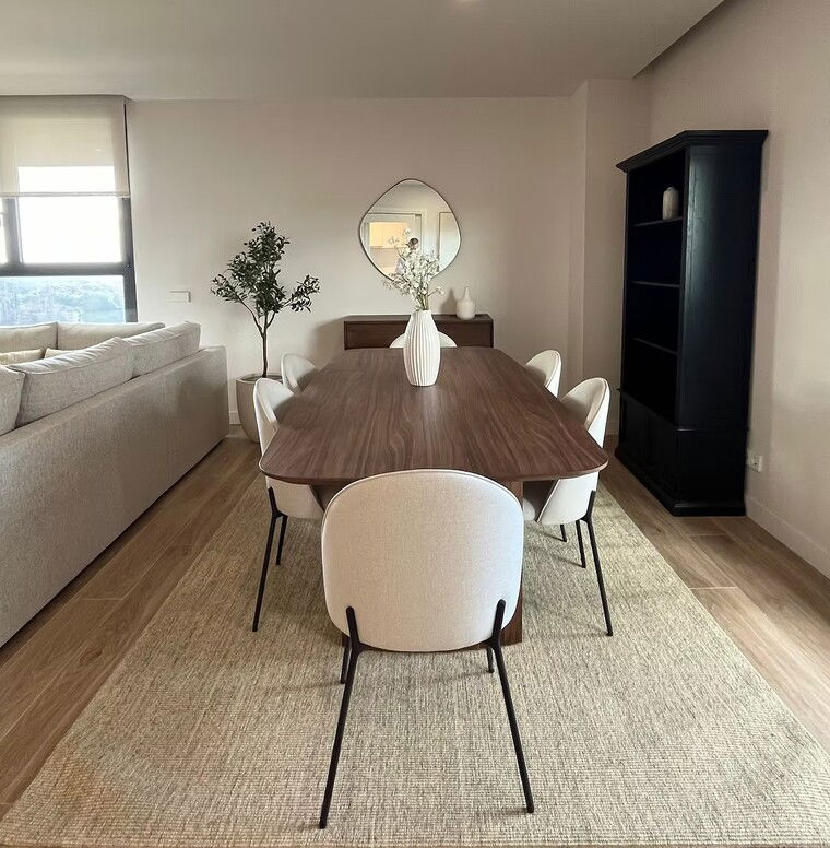 Online design Modern Dining Room by Nacho H. thumbnail