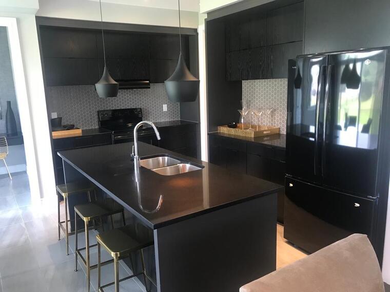 Online design Modern Kitchen by Kiran K. thumbnail