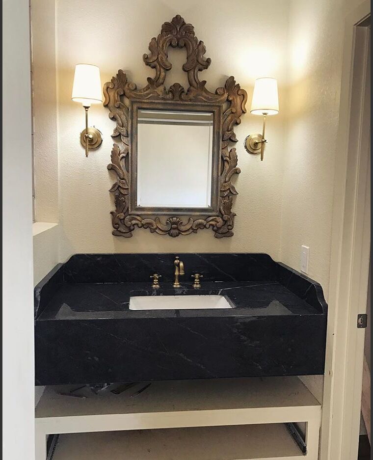 Online design Glamorous Bathroom by Lindsay D. thumbnail