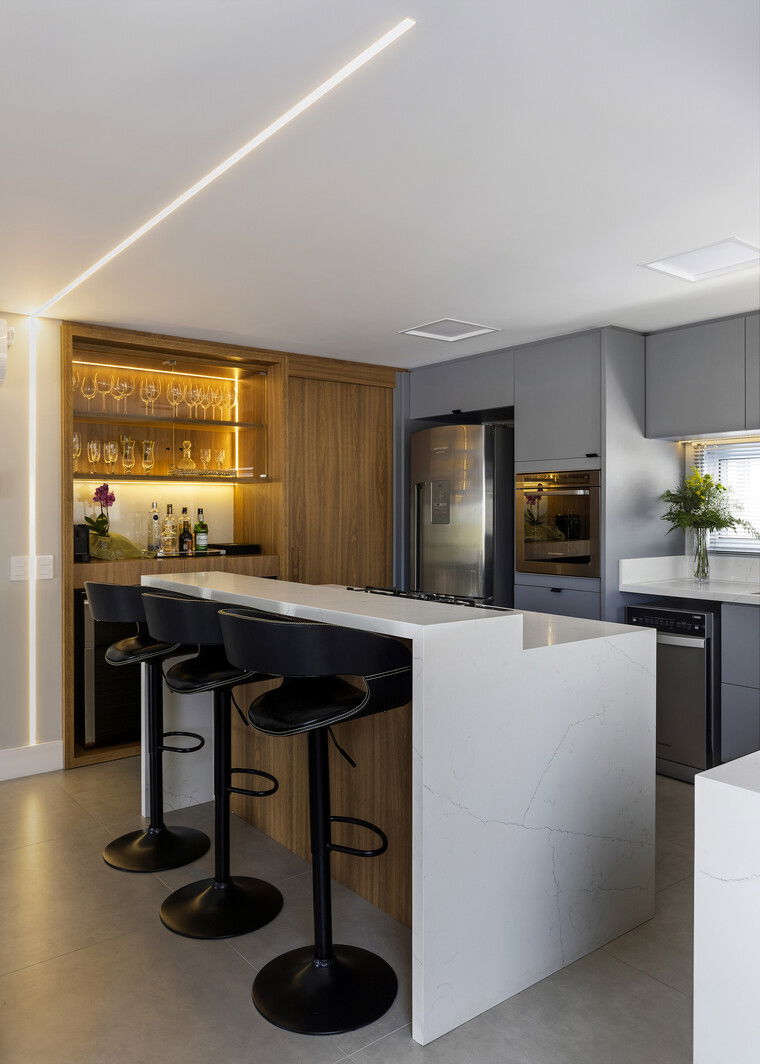 Online design Contemporary Kitchen by Gabriela L. thumbnail