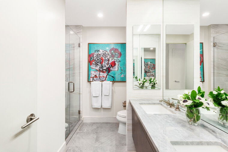 Online design Contemporary Bathroom by Joyce H. thumbnail