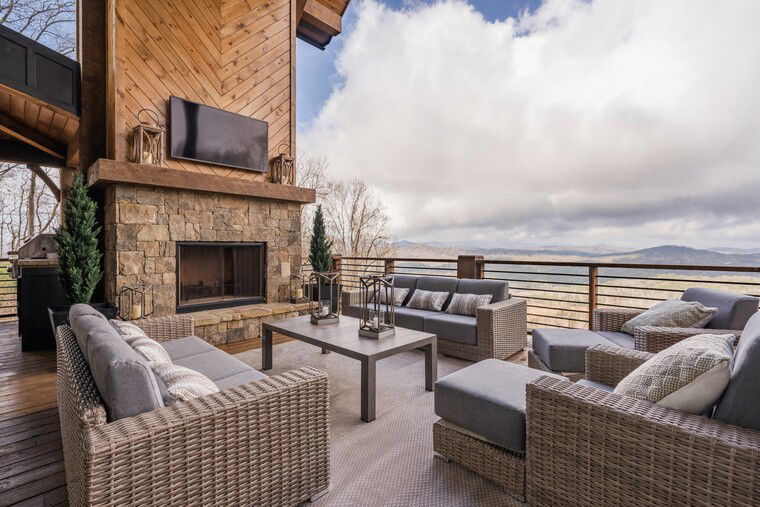 Online design Transitional Patio by Jason D. thumbnail