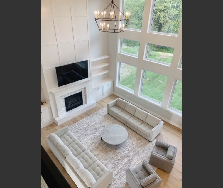 Online design Modern Living Room by Olivia M. thumbnail