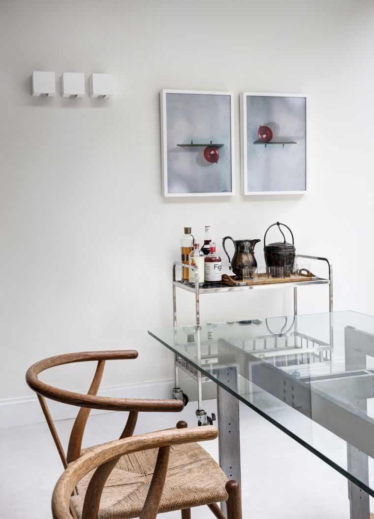 Online design Contemporary Dining Room by Catherine W. thumbnail