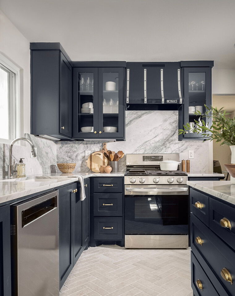 Diseño en línea Cocina Transitional por Rene P. miniatura