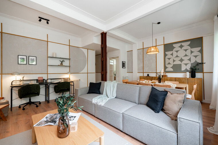 Online design Contemporary Living Room by Julieta P. thumbnail