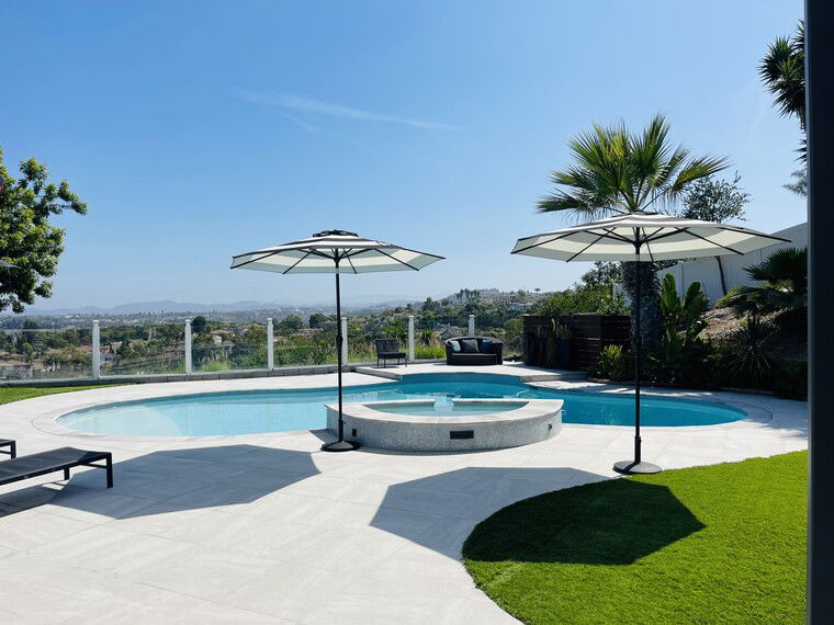 Online design Contemporary Patio by Sarah A. thumbnail