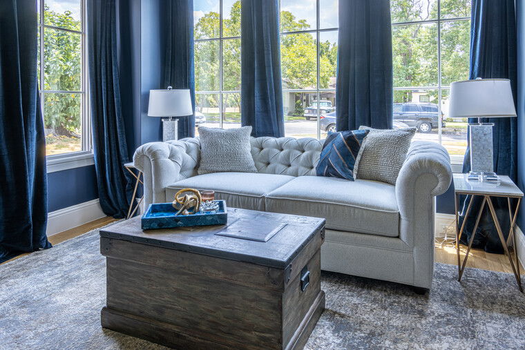 Online design Transitional Home Office by Veronica S. thumbnail