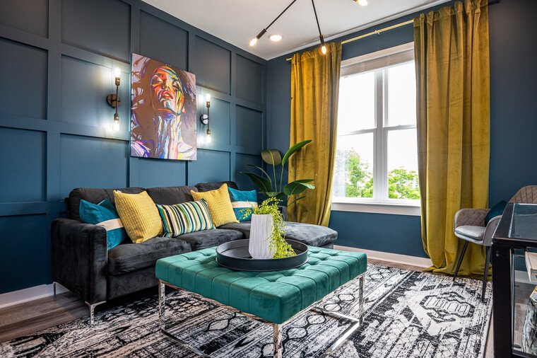 Online design Eclectic Living Room by Deidre B. thumbnail