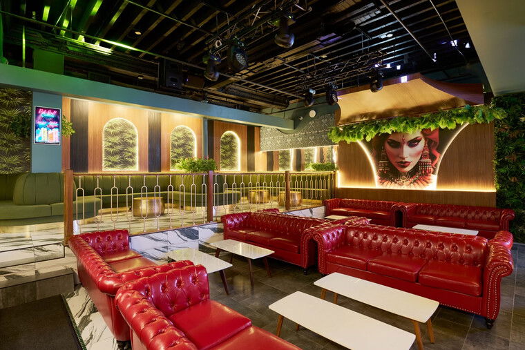 Online design Contemporary Business: 1 Space by Yumilka S. thumbnail