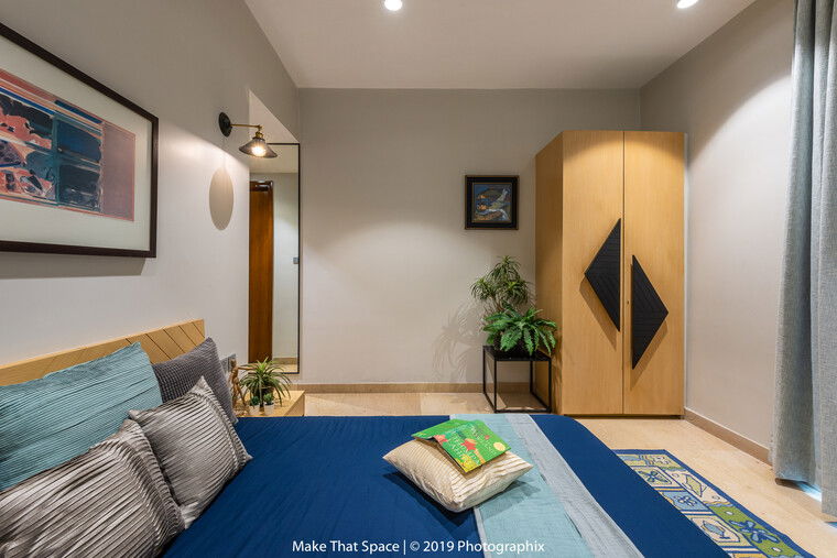 Diseño en línea Dormitorio Contemporáneo por Brinda K. miniatura